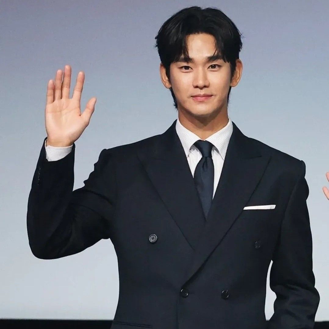 Cuplikan di balik layar dari Kim Soohyun
