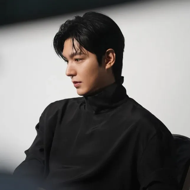 Recent activity shot of Lee Minho