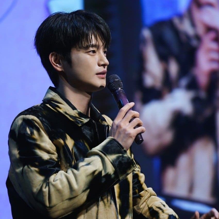 Foto terbaru dari Seo Inguk