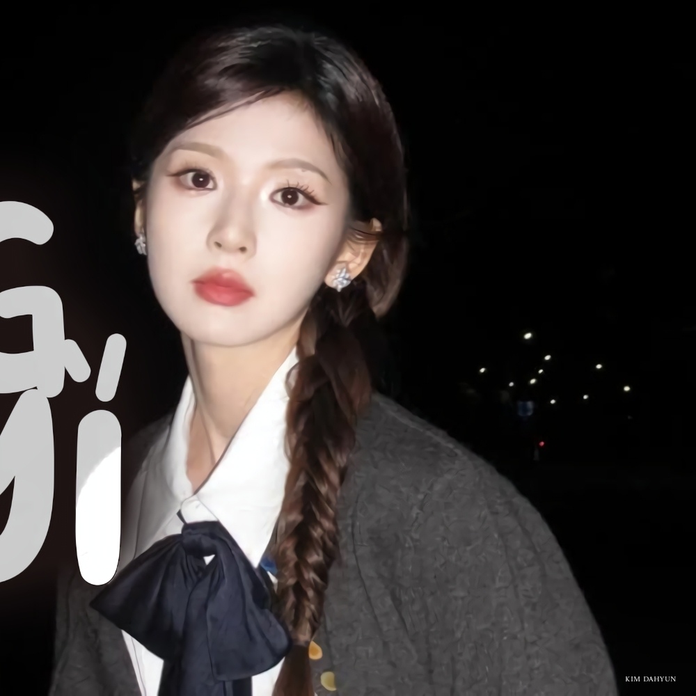 Recent activity shot of Zhang Miaoyi