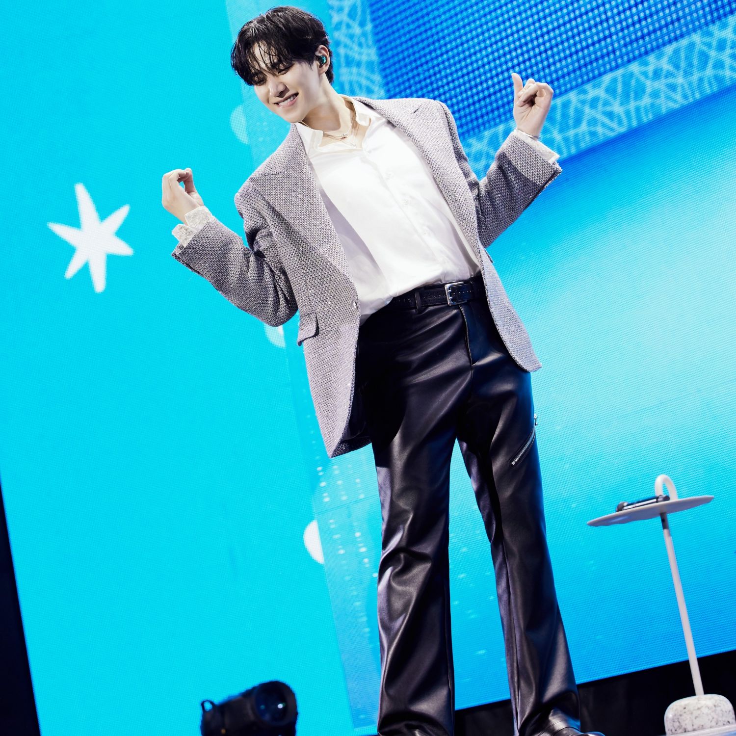 Cuplikan di balik layar dari Lee Junho