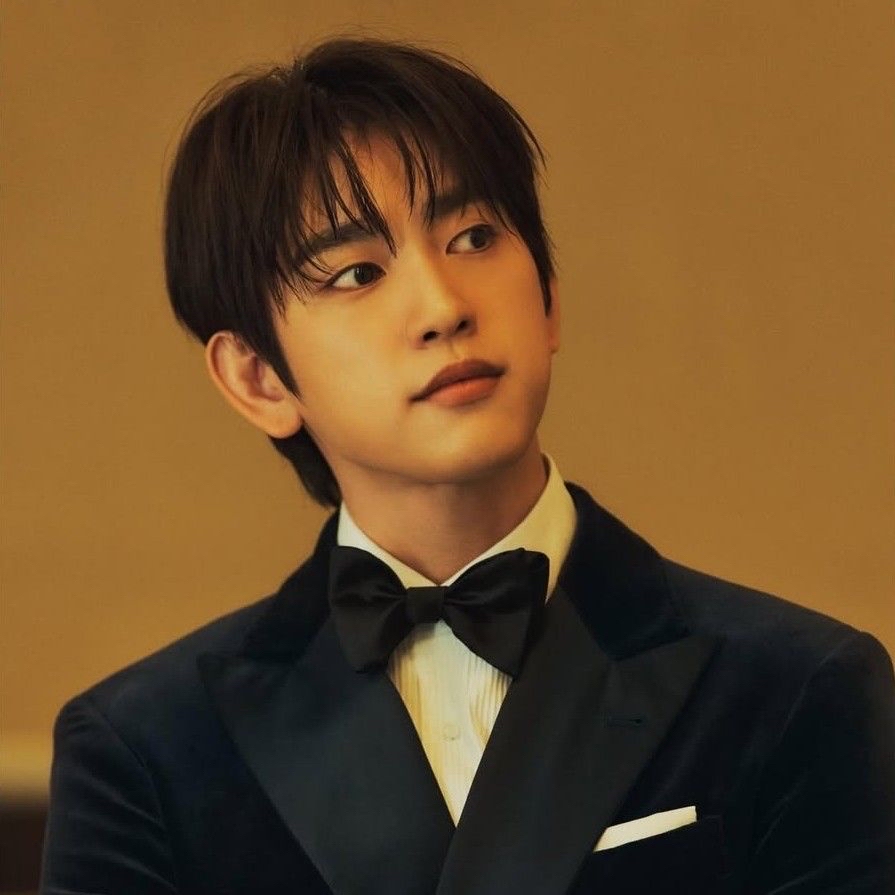 Foto kegiatan terbaru dari Park Jinyoung