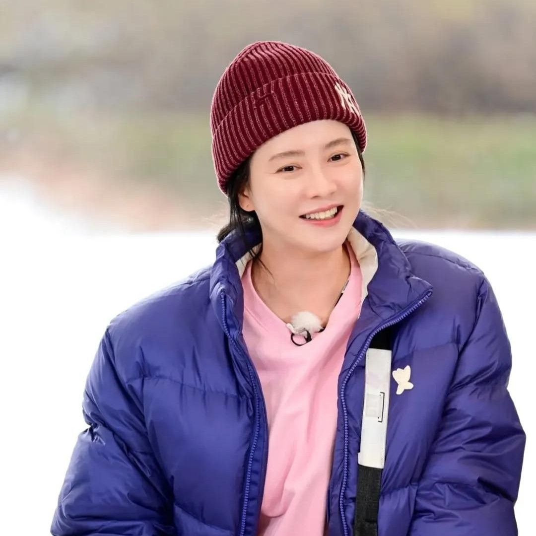 Cuplikan di balik layar dari Song Jihyo