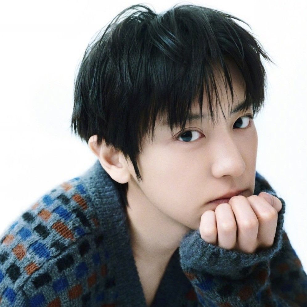 Behind-the-scenes cut of Chanyeol