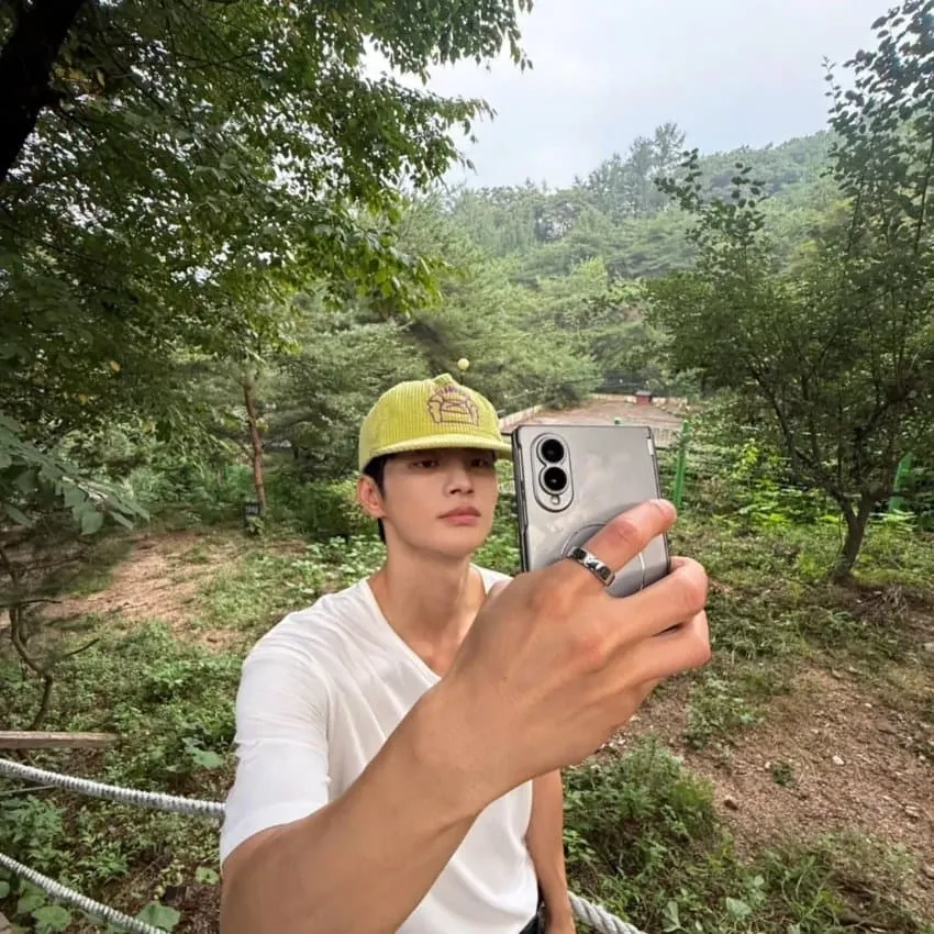 Latest photo of Seo Inguk