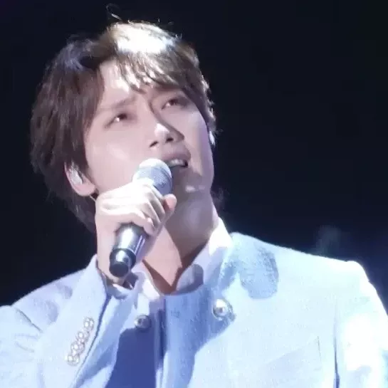 Behind-the-scenes cut of Choi Woojin
