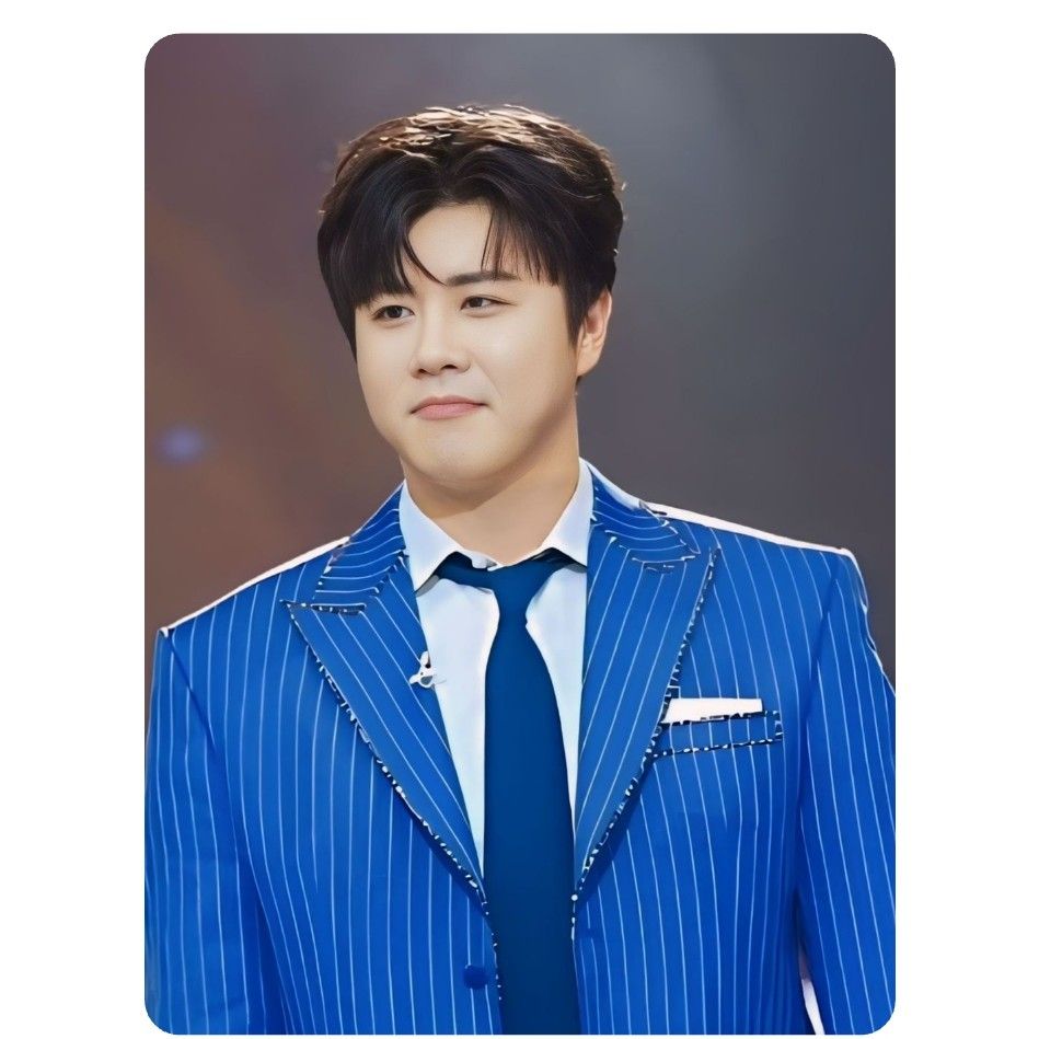 チン・ヘソンの最近の活動ショット