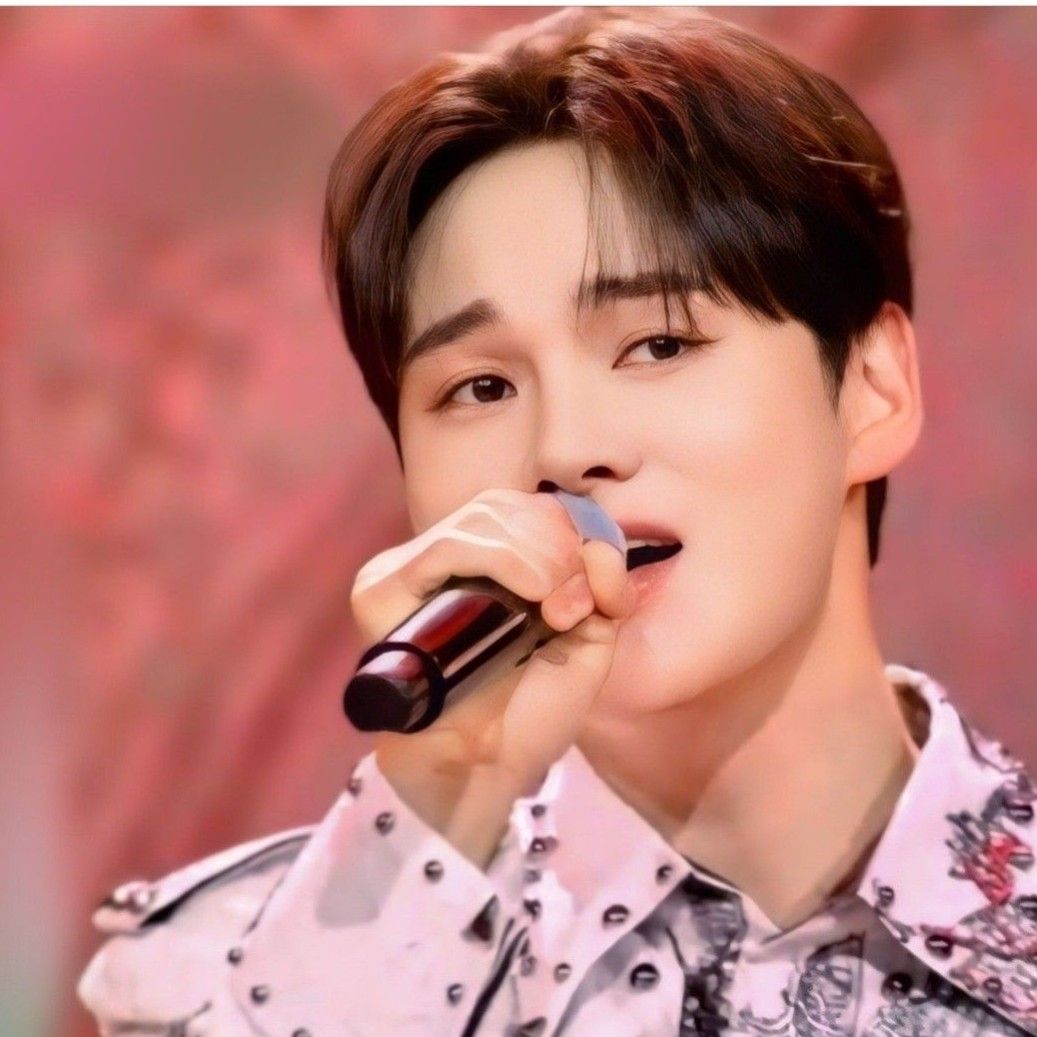 パク・ソジンの最近の活動ショット