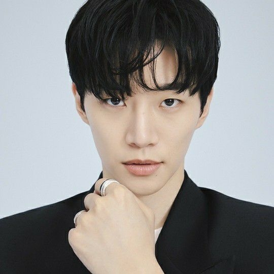 Foto kegiatan terbaru dari Lee Junho