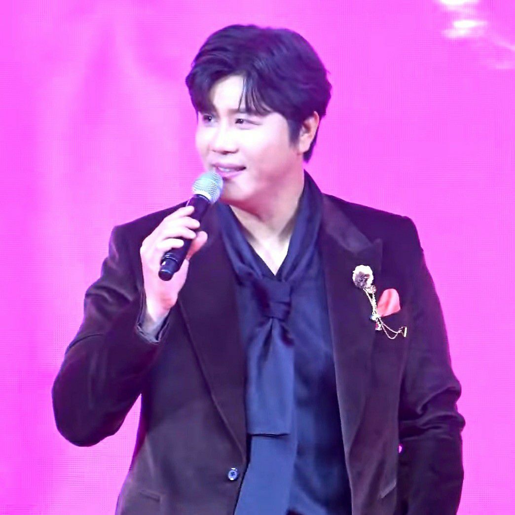 Recent activity shot of Jin Haesung