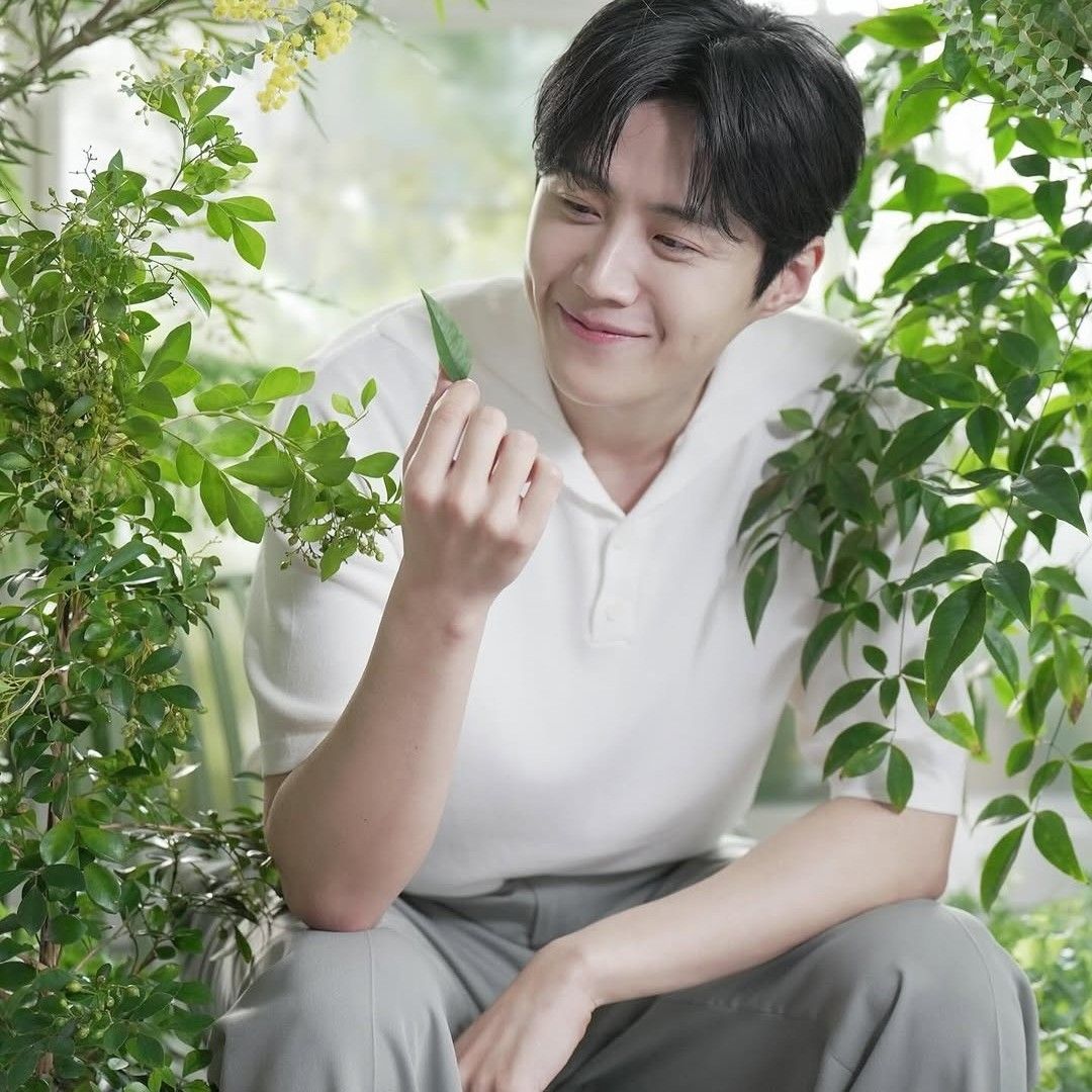 粉丝拍下的金宣虎瞬间