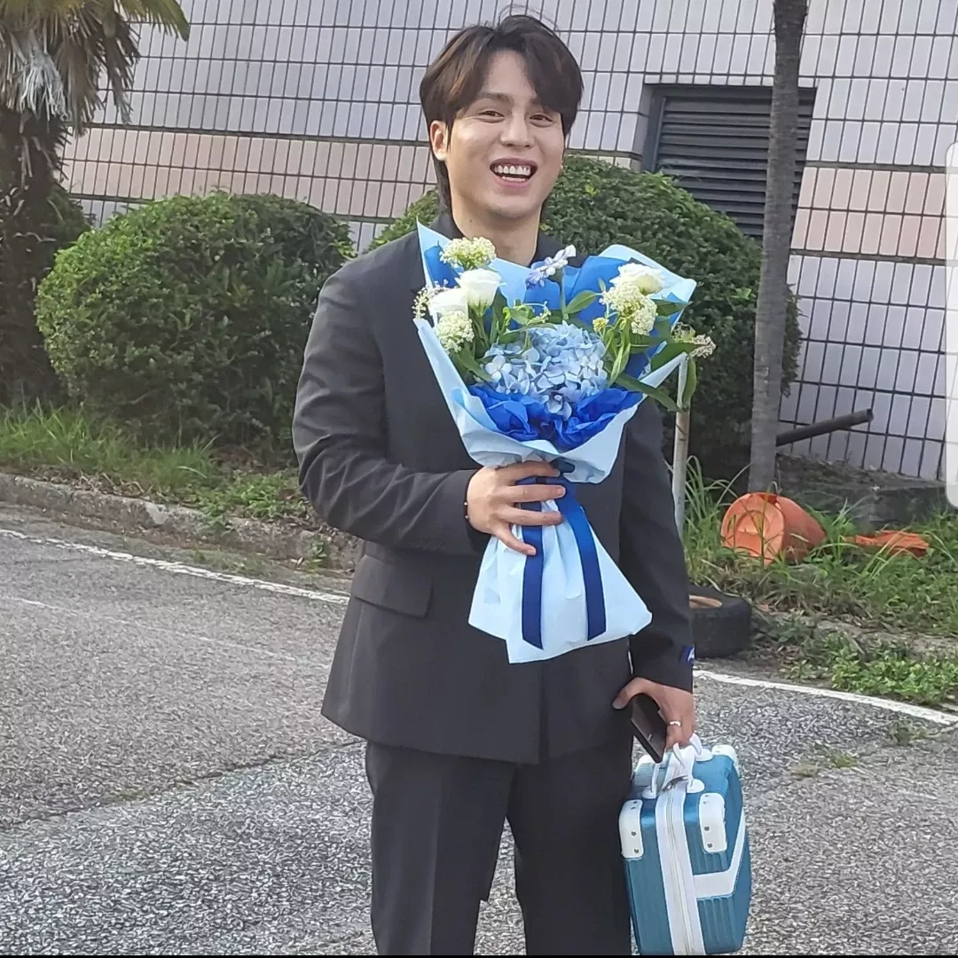 A moment captured by a fan of Mooryong