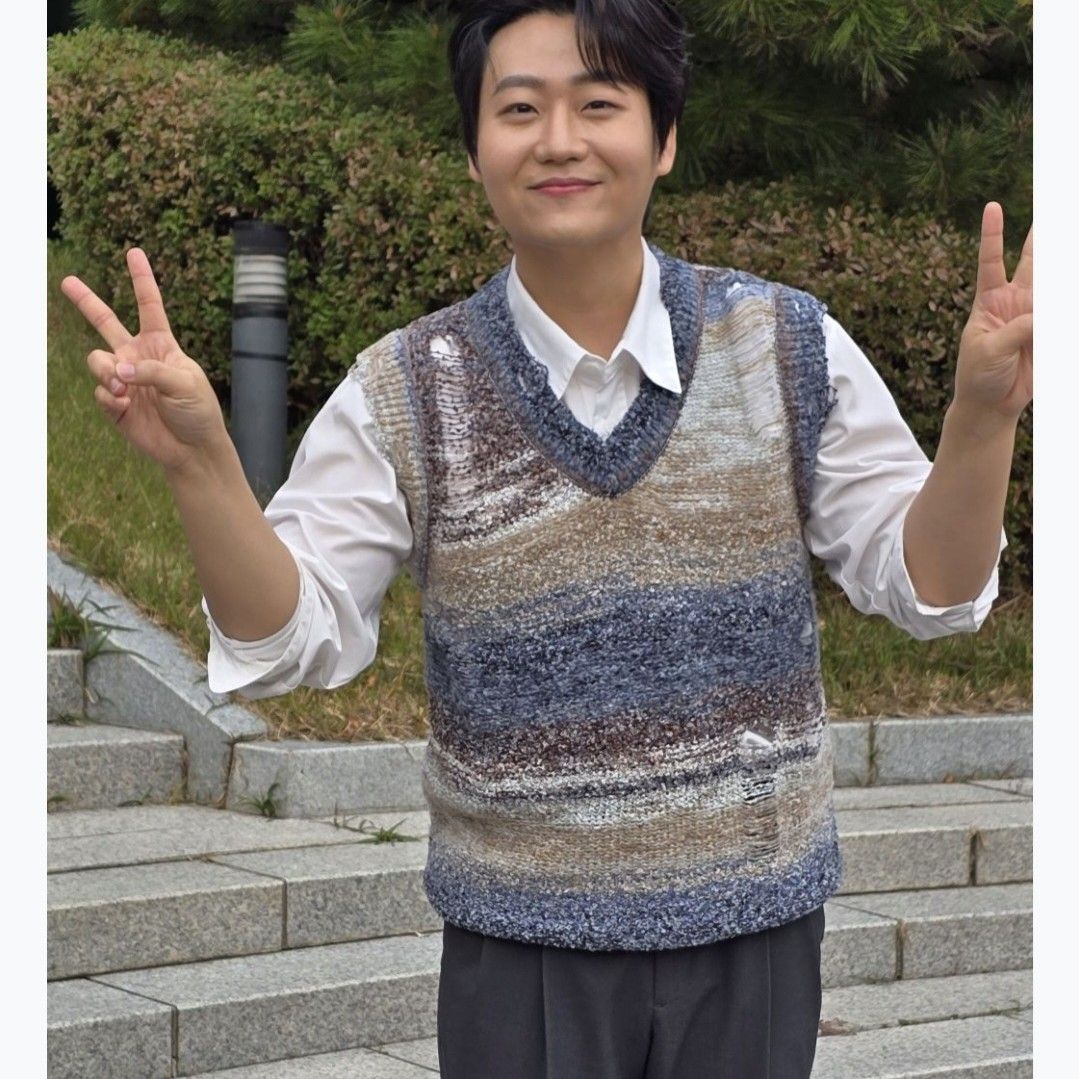 Behind-the-scenes cut of Min Soohyun