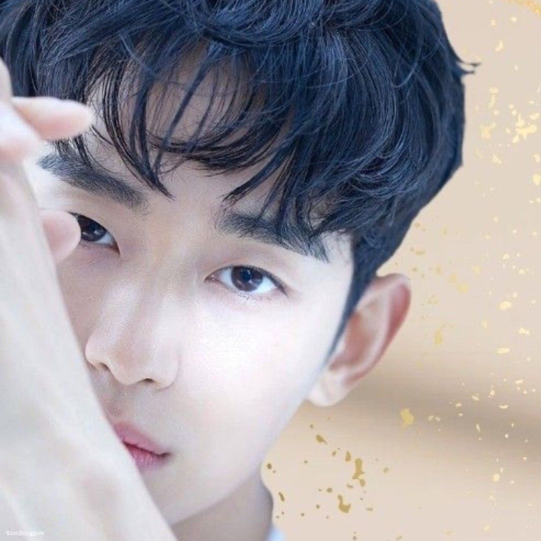 金秀贤的幕后花絮