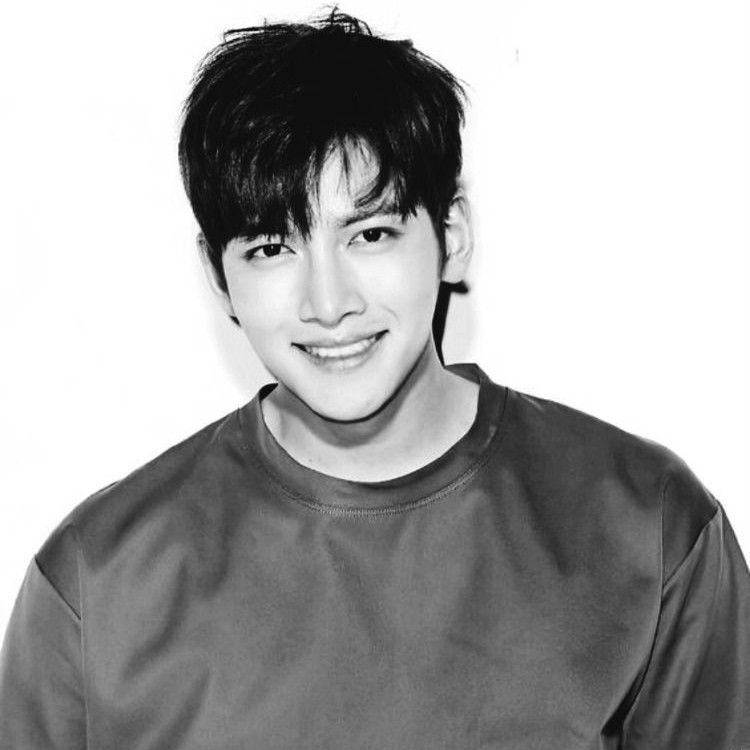 池昌旭的最新照片