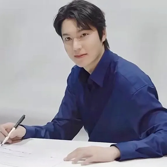 이민호 최근 활동샷