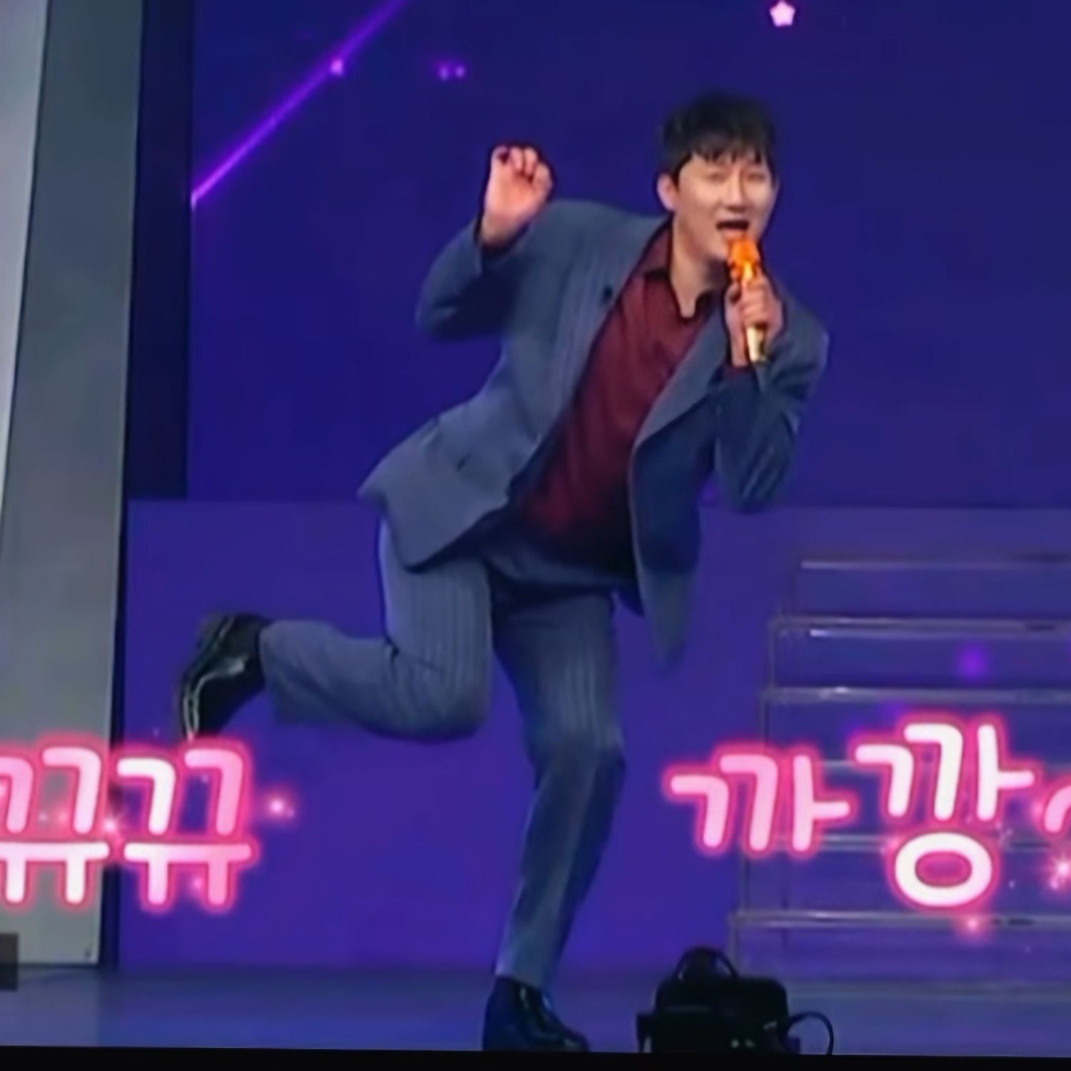 Behind-the-scenes cut of Na Sangdo