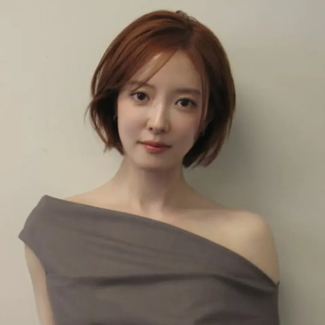 Recent activity shot of Lee Seyoung