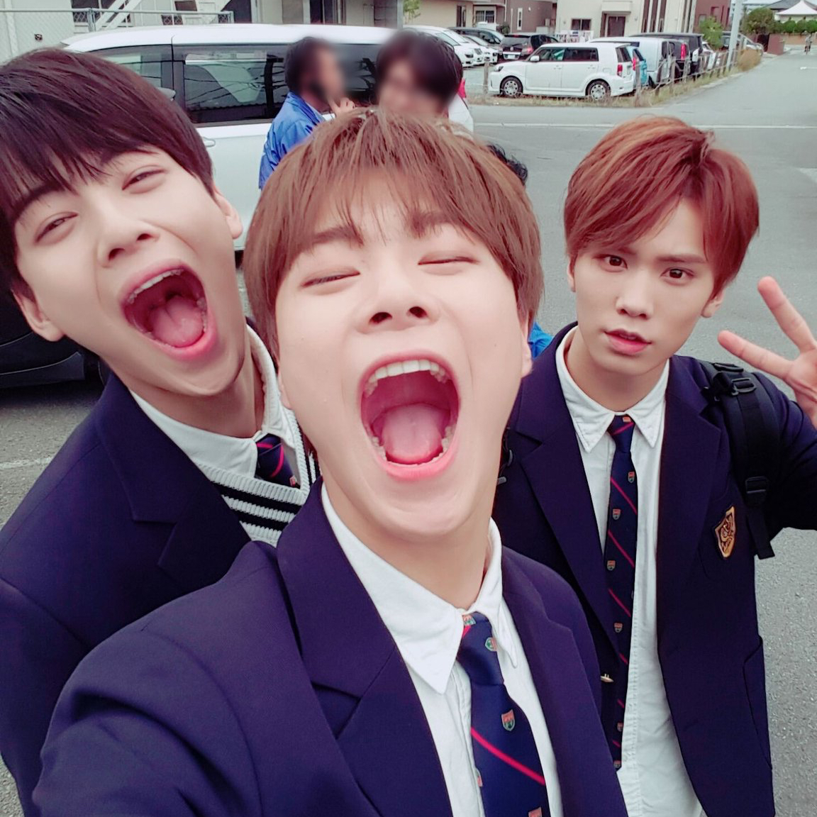 Behind-the-scenes cut of Cha Eunwoo