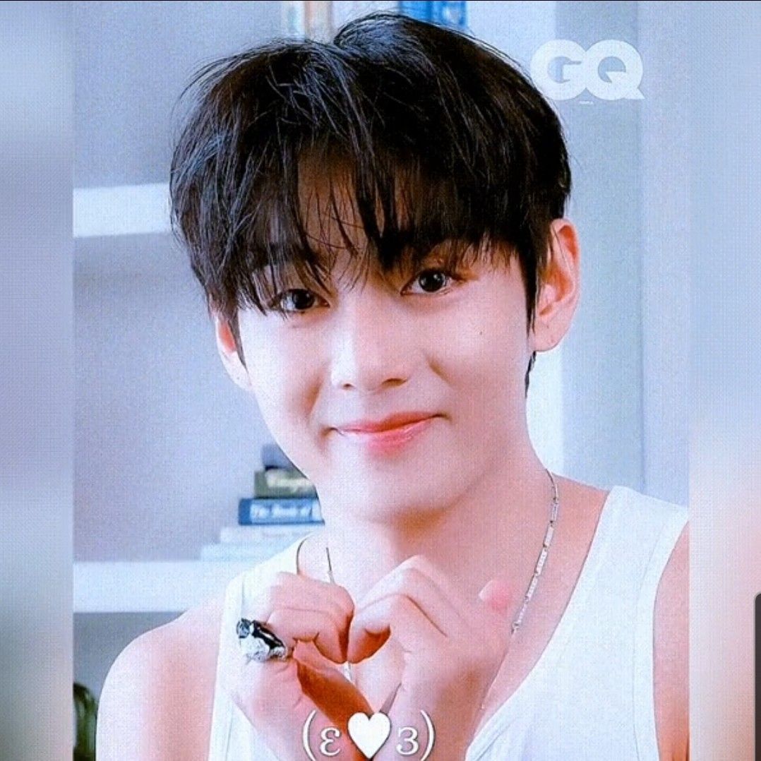 Behind-the-scenes cut of Kim Taehyung (V)