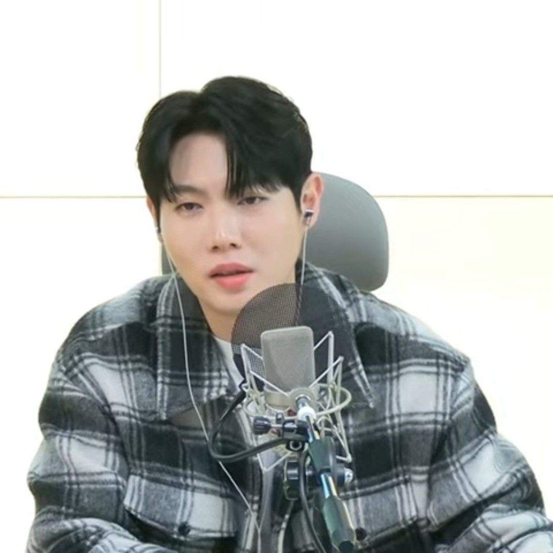 ソン・テジンの最近の活動ショット