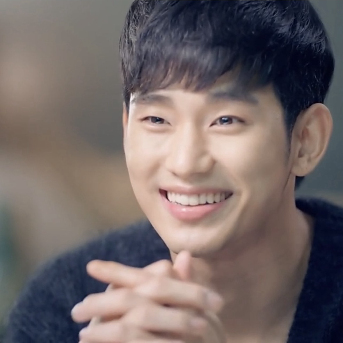 Behind-the-scenes cut of Kim Soohyun