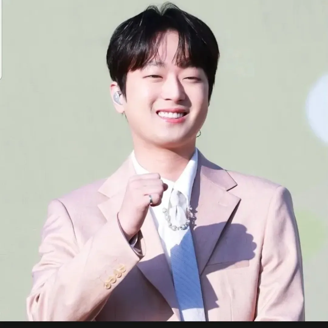 Cuplikan di balik layar dari Lee Chanwon