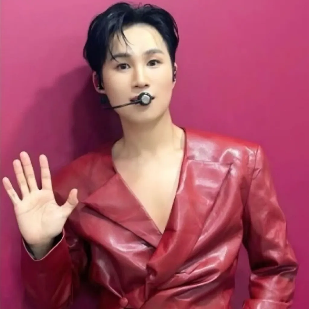 김희재의 비하인드 컷