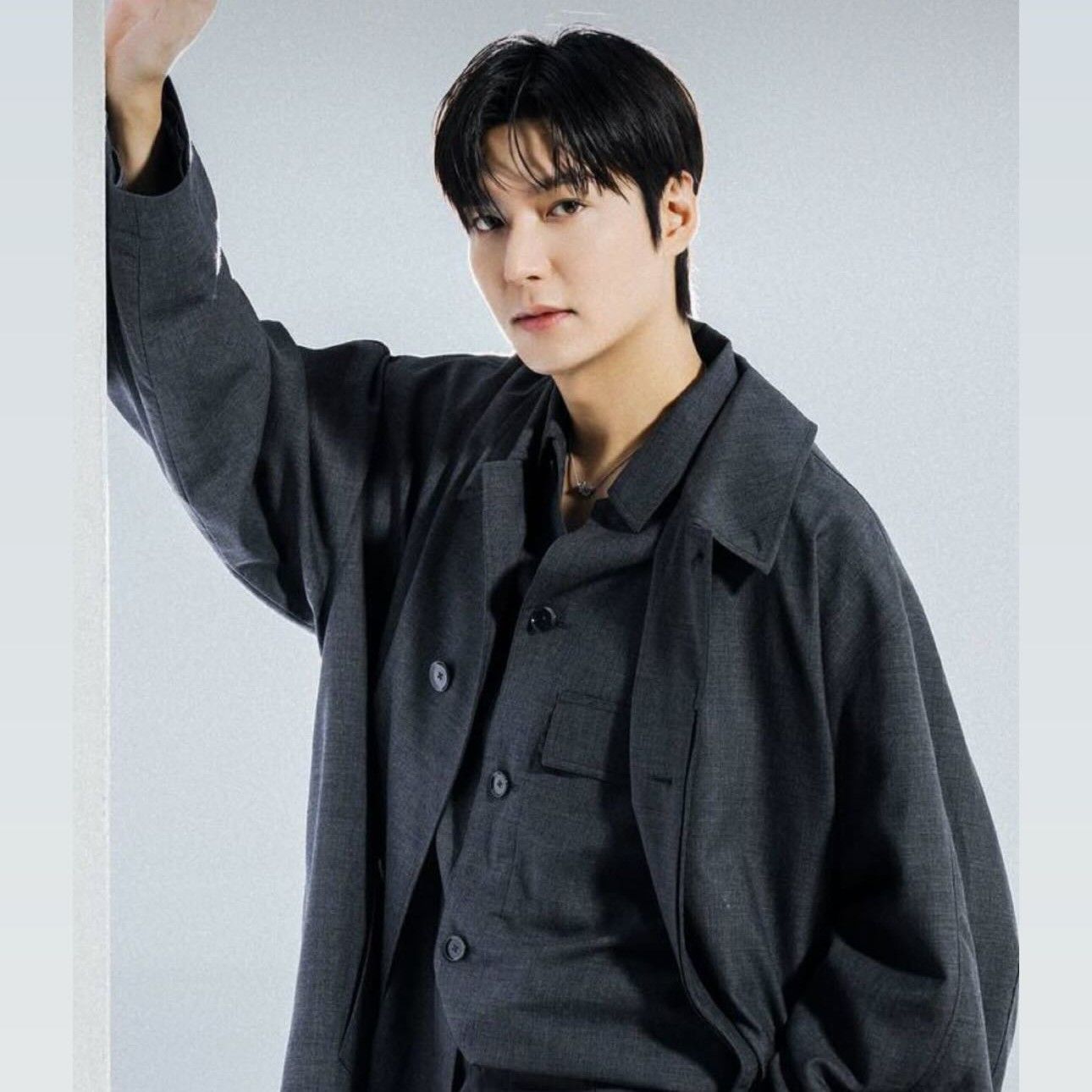 イ・ミンホの最近の活動ショット