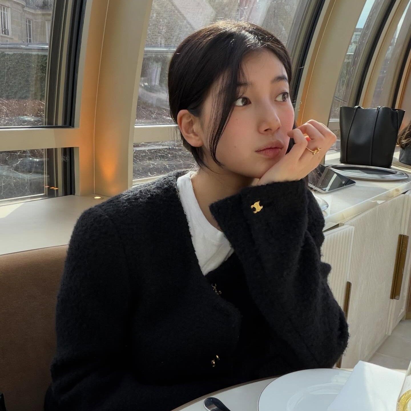 粉絲拍下的裴秀智瞬間