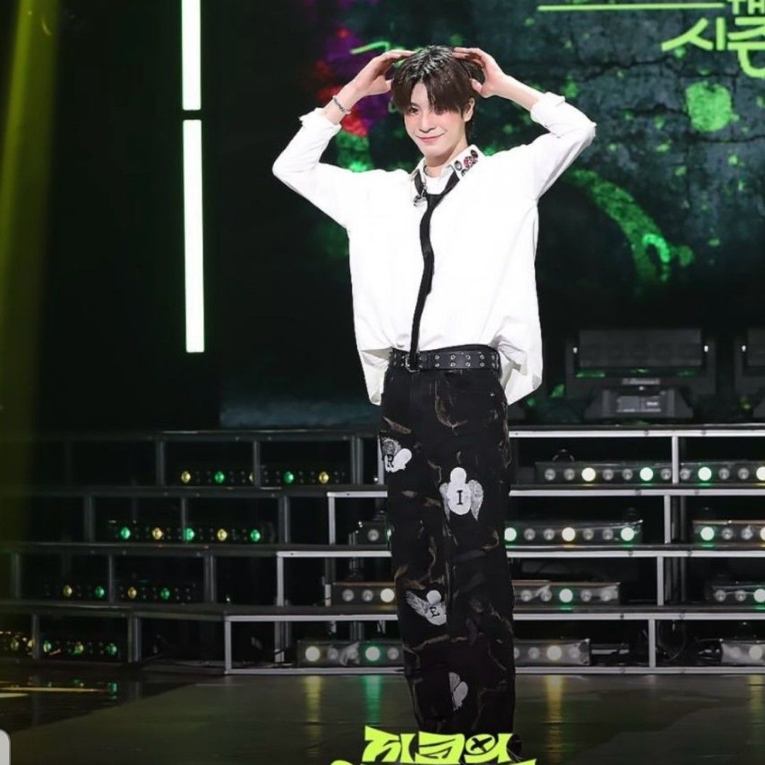 粉丝拍下的郑东元瞬间