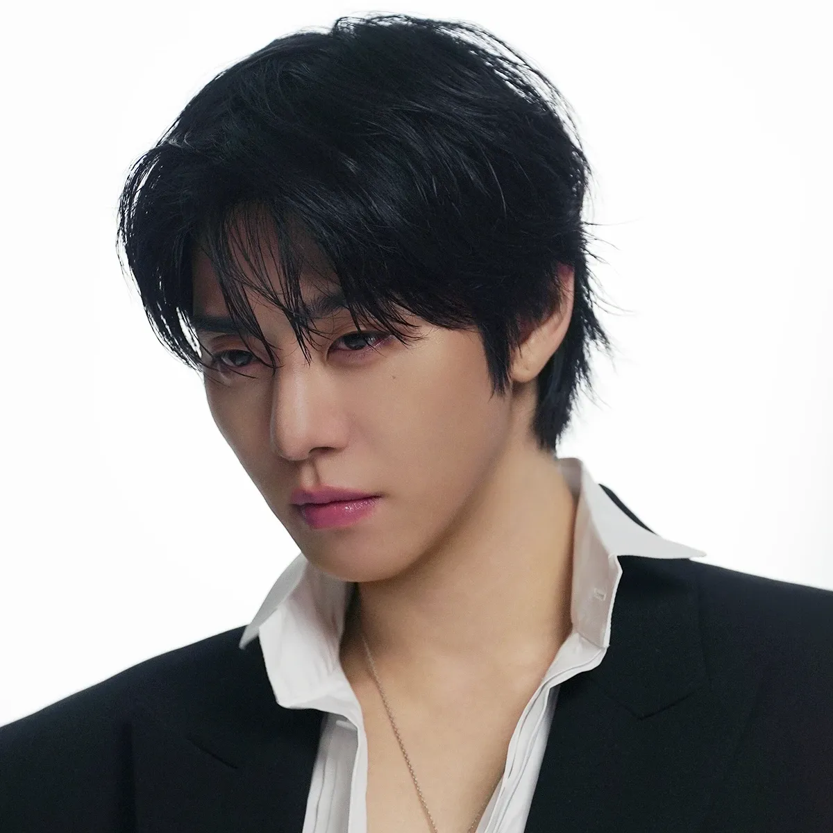 Recent activity shot of Ahn Hyoseop