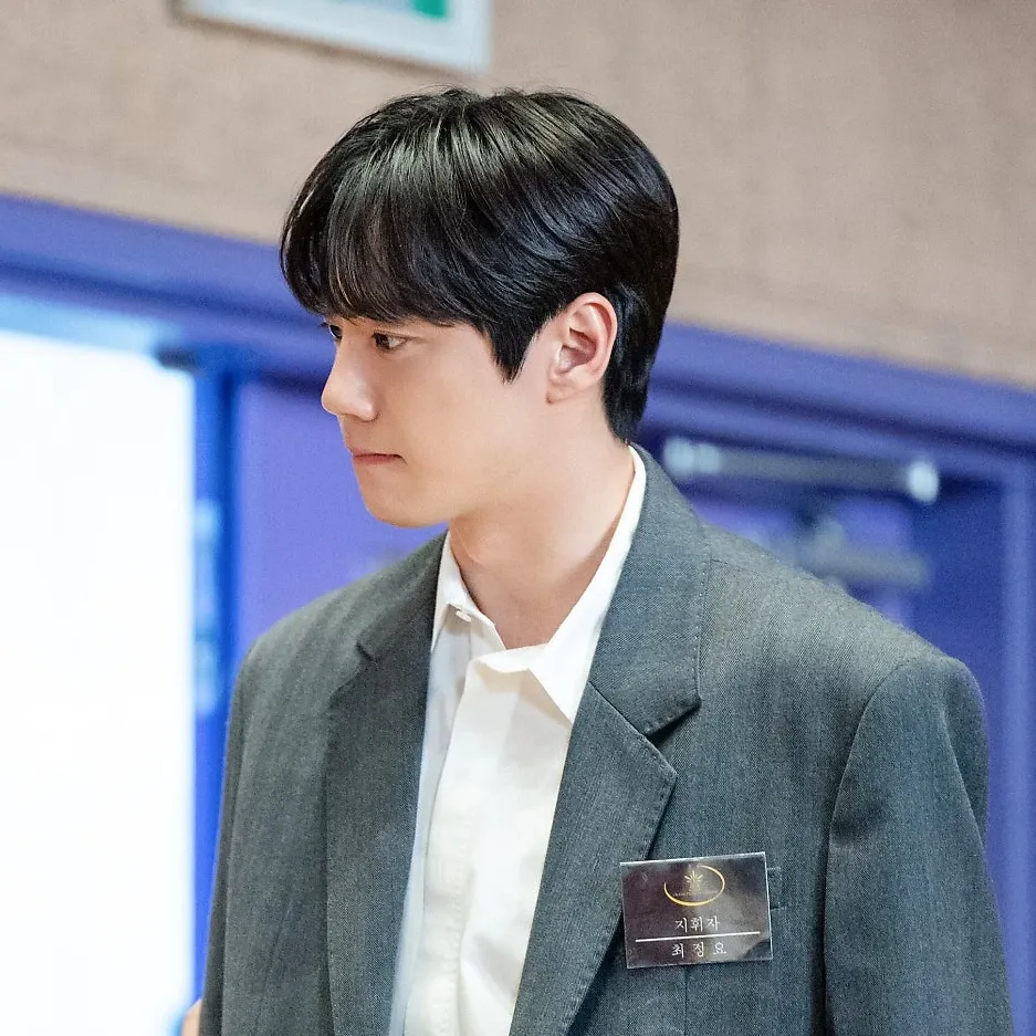 Recent activity shot of Lee Junyoung