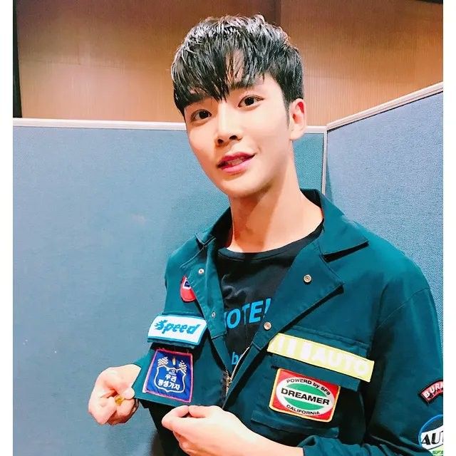 粉絲拍下的路雲瞬間