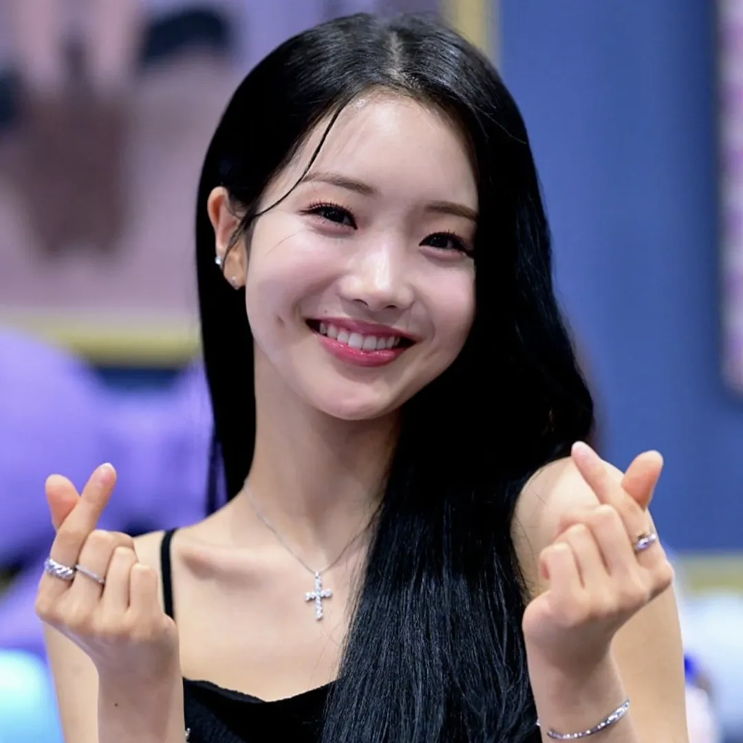Recent activity shot of Kim Soyeon (2004)
