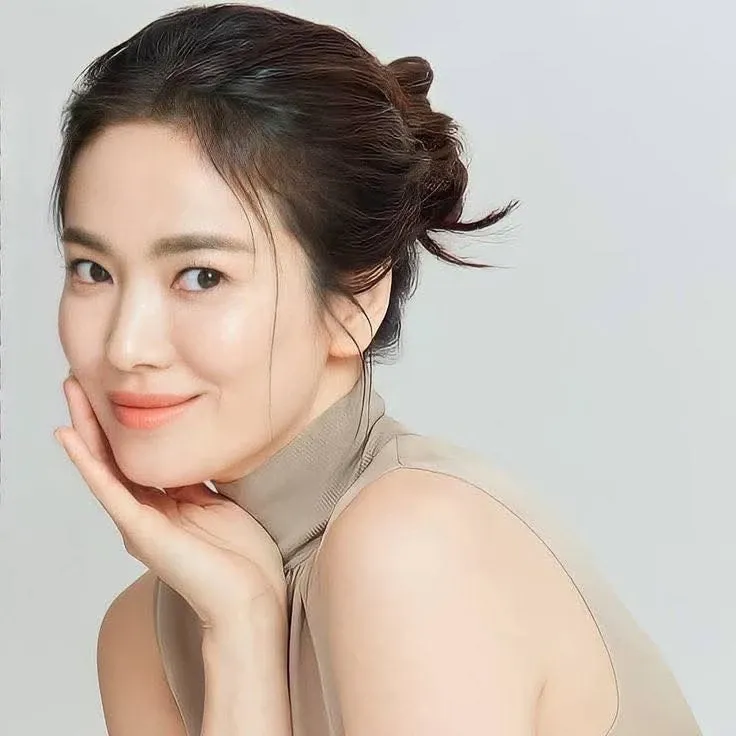 송혜교 최근 활동샷