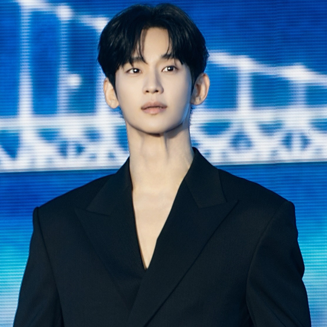 Latest photo of Kim Soohyun