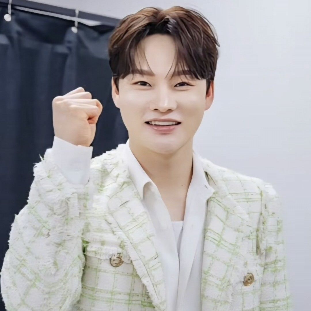 パク・ソジンの最近の活動ショット