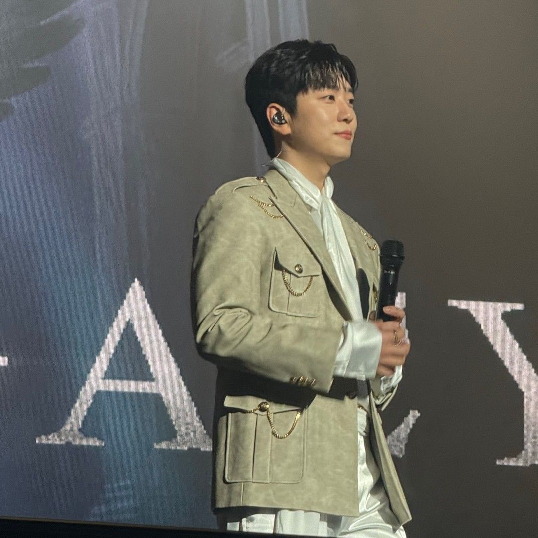 A moment captured by a fan of Forestella