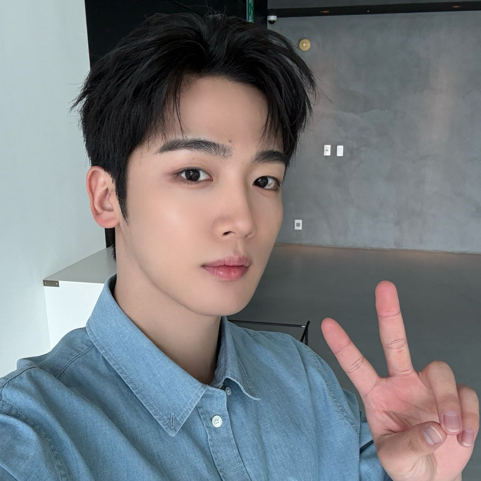 Recent activity shot of Kim Yohan