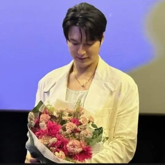 Recent activity shot of Lee Minho