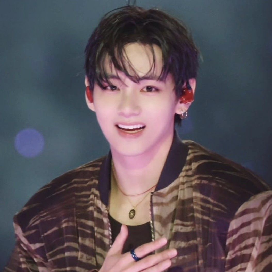 A moment captured by a fan of Kim Taehyung (V)