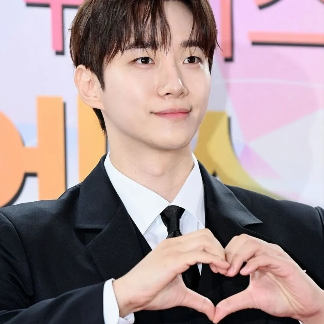 Cuplikan di balik layar dari Lee Junho