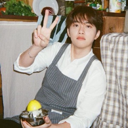 Behind-the-scenes cut of Doh Kyungsoo (D.O.)