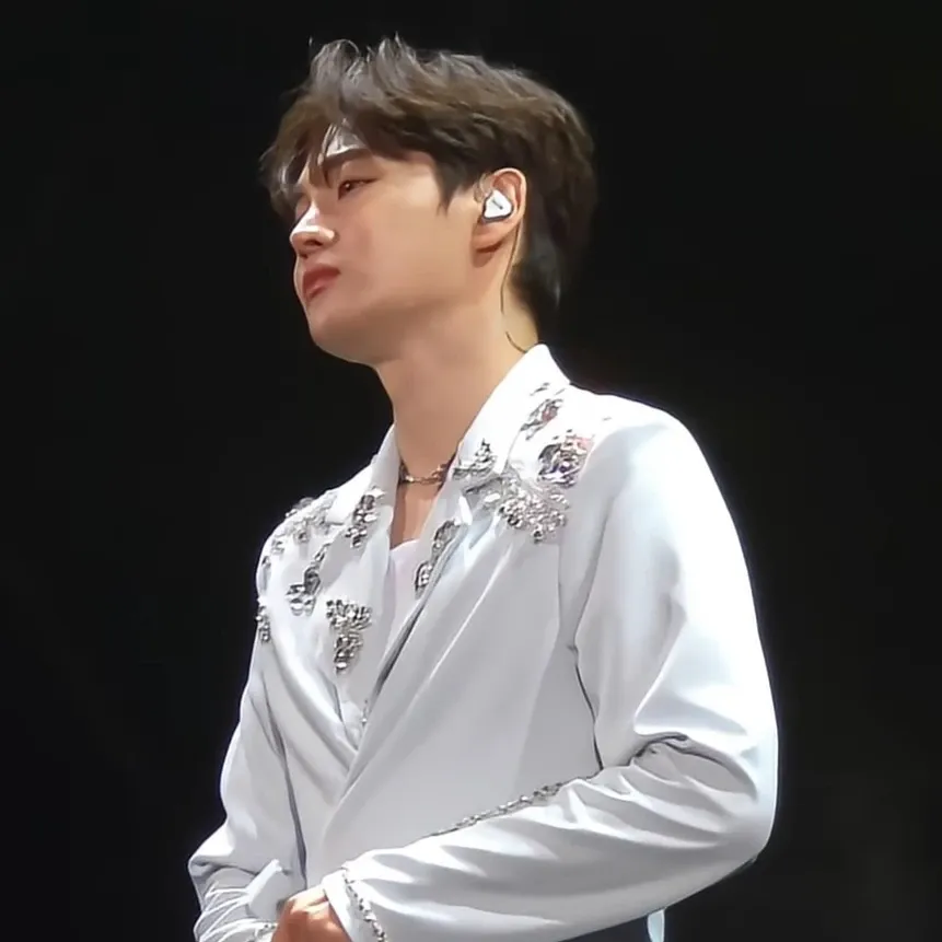 Cuplikan di balik layar dari Park Seojin