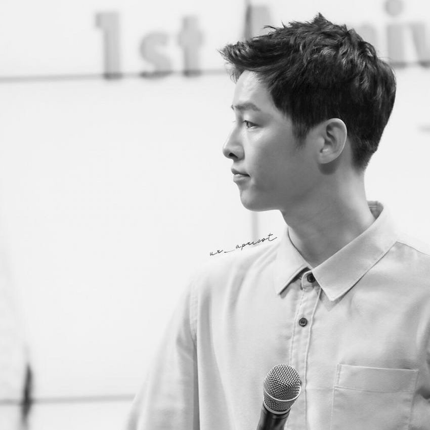 Latest photo of Song Joongki