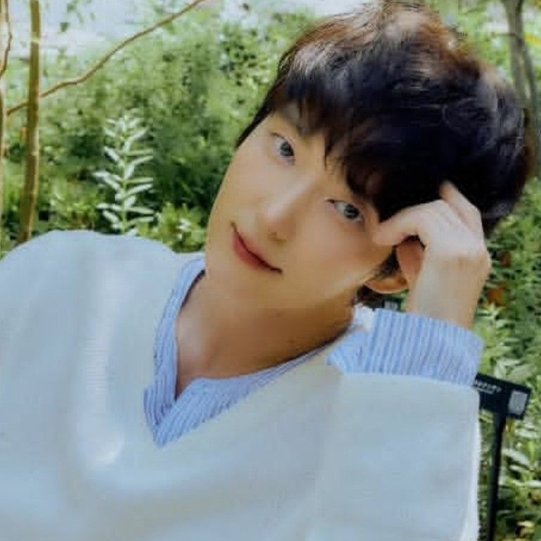 Foto terbaru dari Lee Joongi