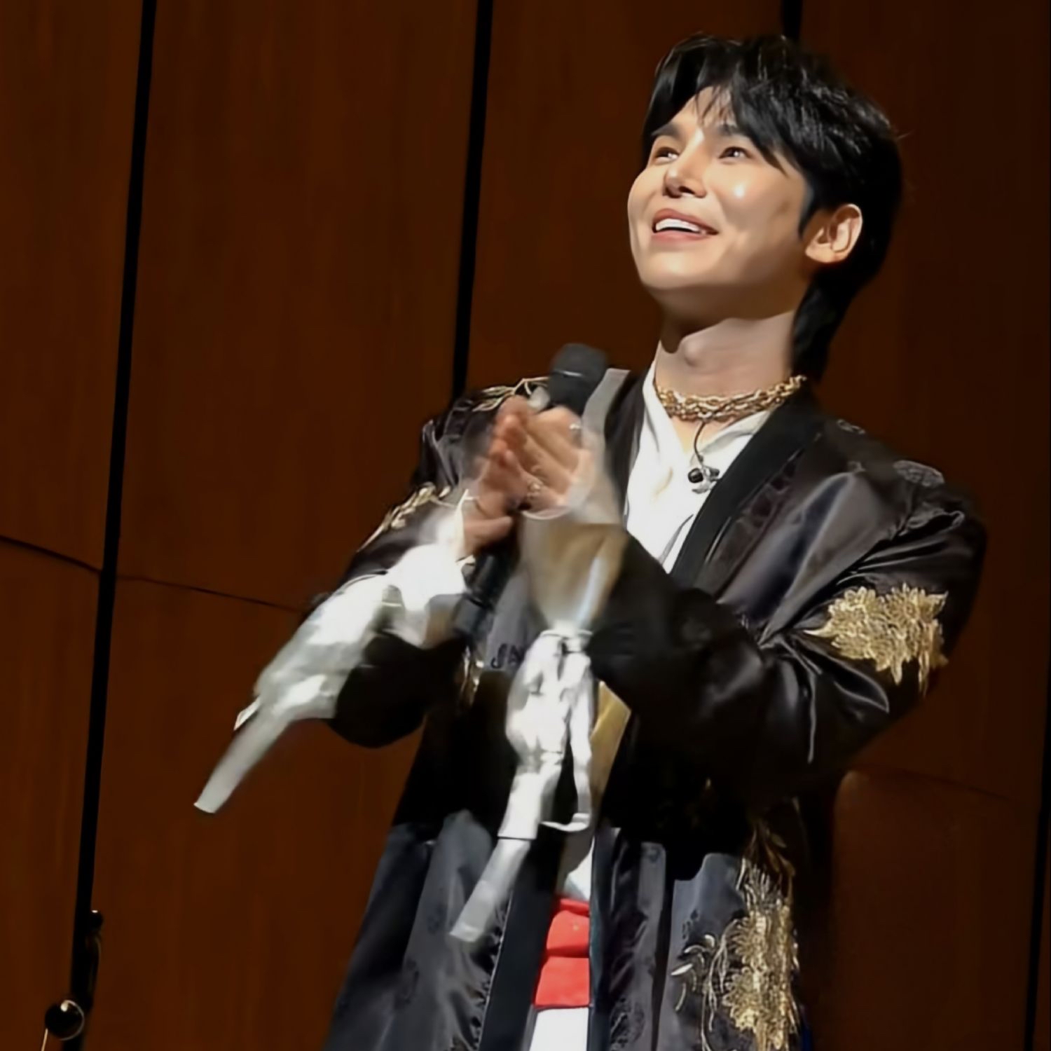 A moment captured by a fan of Kim Junsu (1991)