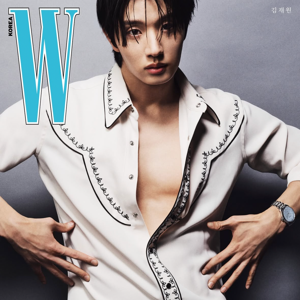 Behind-the-scenes cut of Kim Jaewon