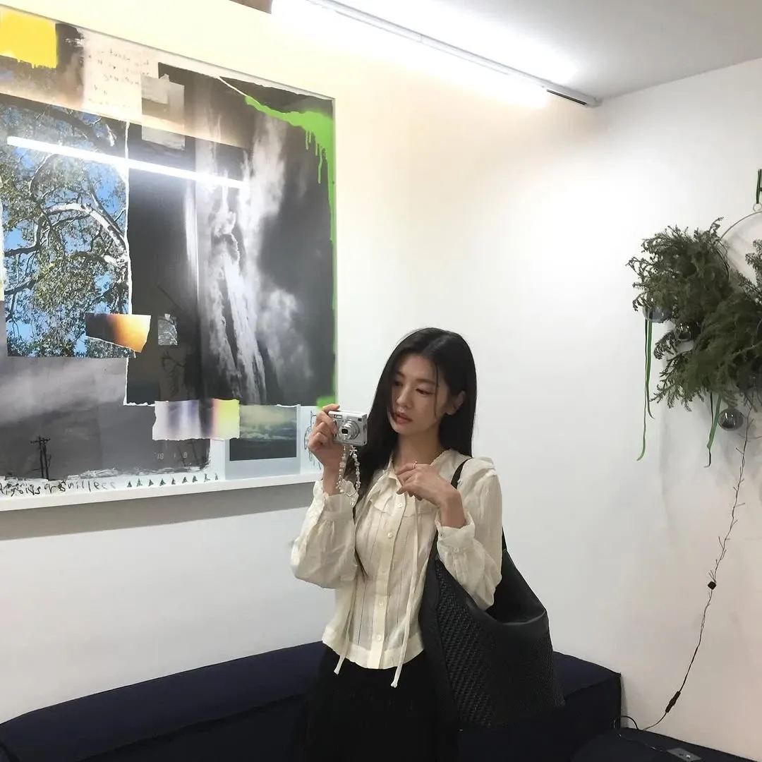 Behind-the-scenes cut of Jung Somin